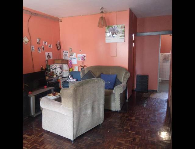 2 BEDROOM APARTMENT FOR SALE IN PRETORIA CBD